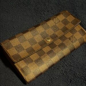 Louis Vuitton Checkered Brown Wallet